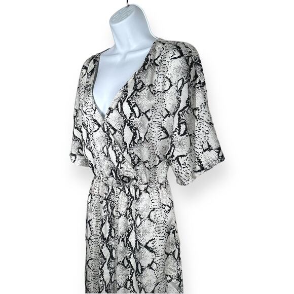 BB DAKOTA Lines in the Sun Python Snake Print Satin Jumpsuit Surplice Black Gray - Picture 4 of 13